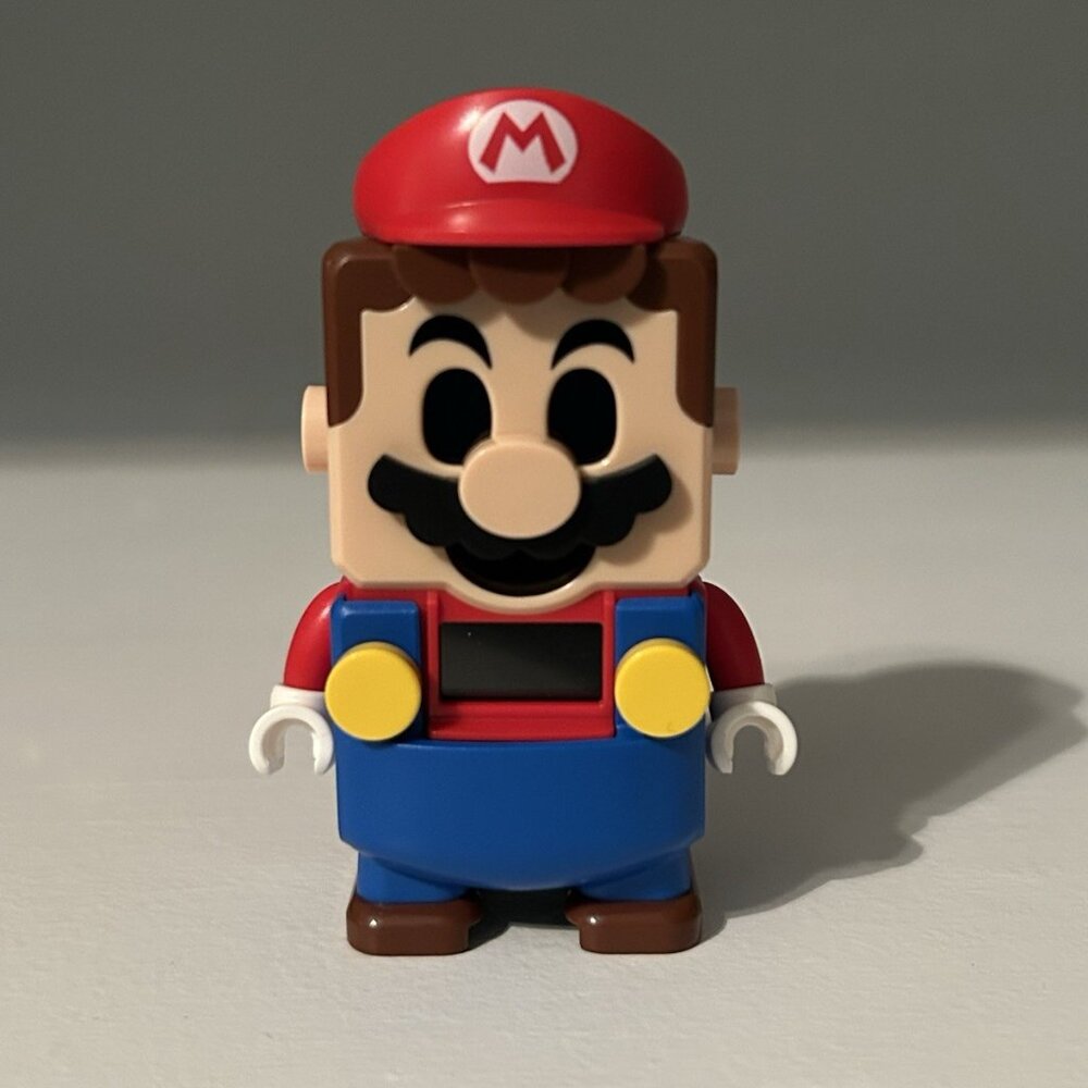 LEGO Super Mario: Interactive Mario - Picture 5 of 13